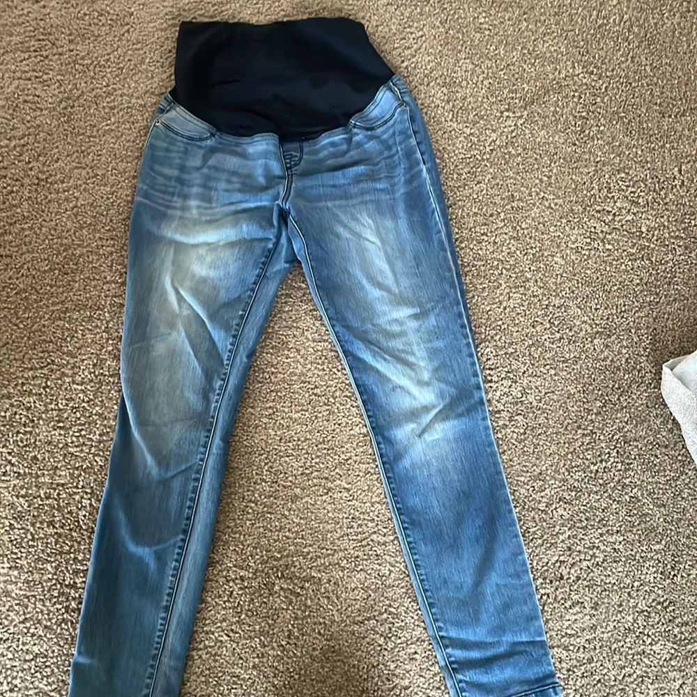 Ingrid & Isabel Maternity Jeggings